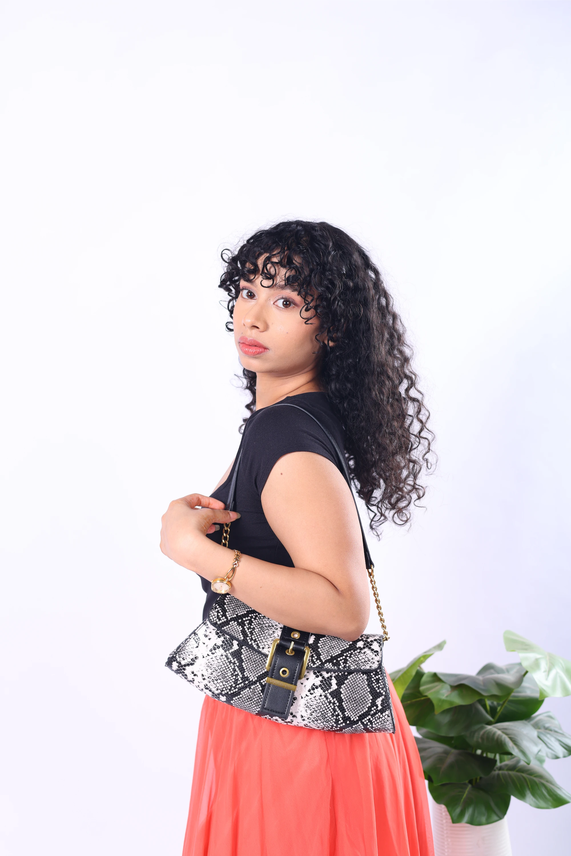 THE ECLIPSE LUXE - Black & White Sling