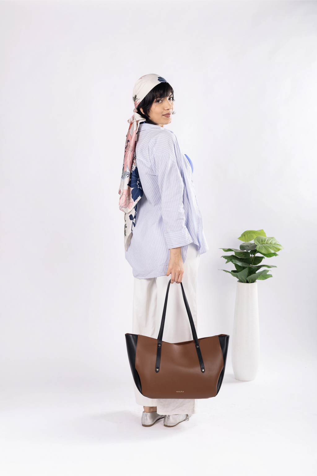 MOCHA NOIR - Brown Tote