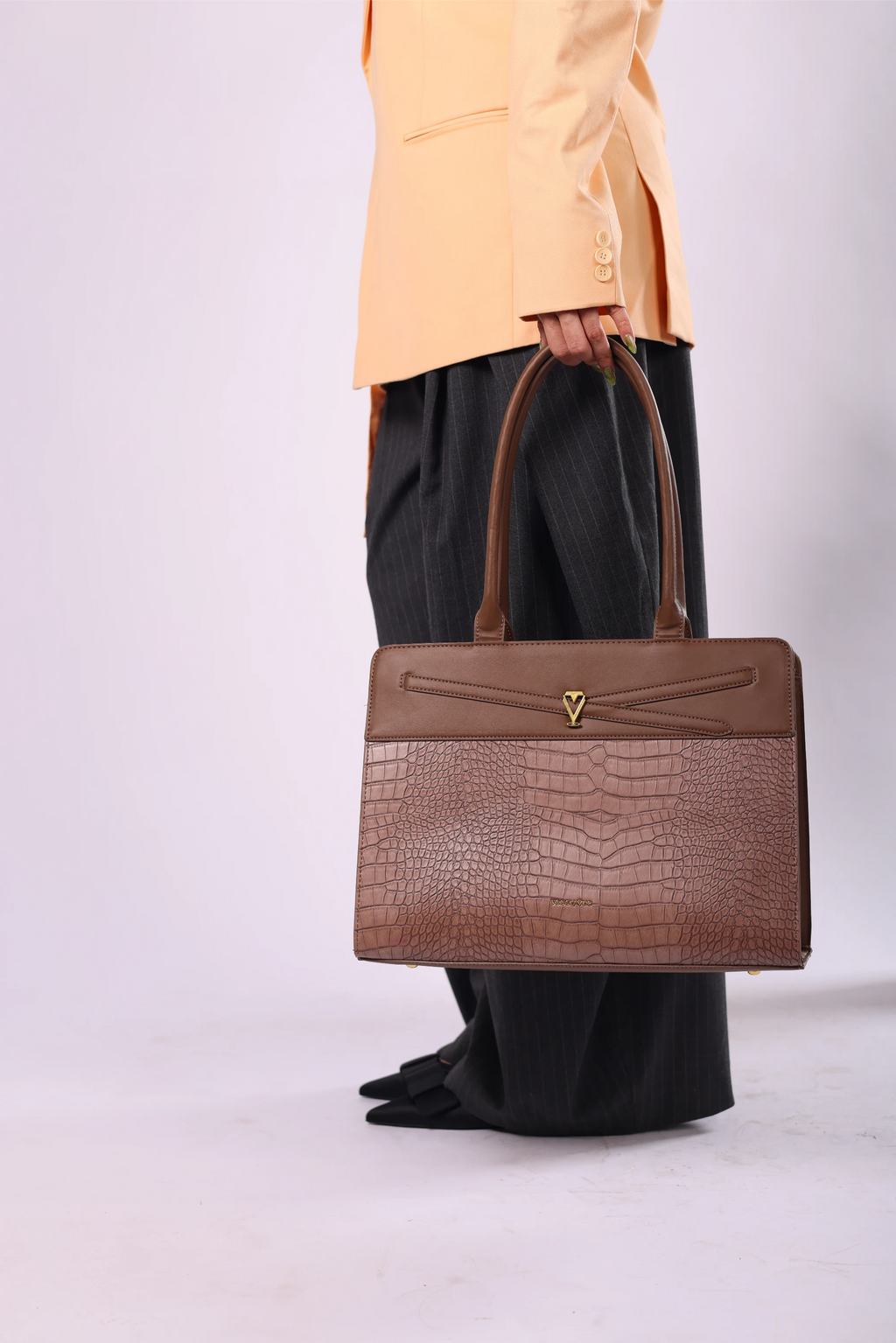 EXECUTIVE CHIC - Brown Croco Tote