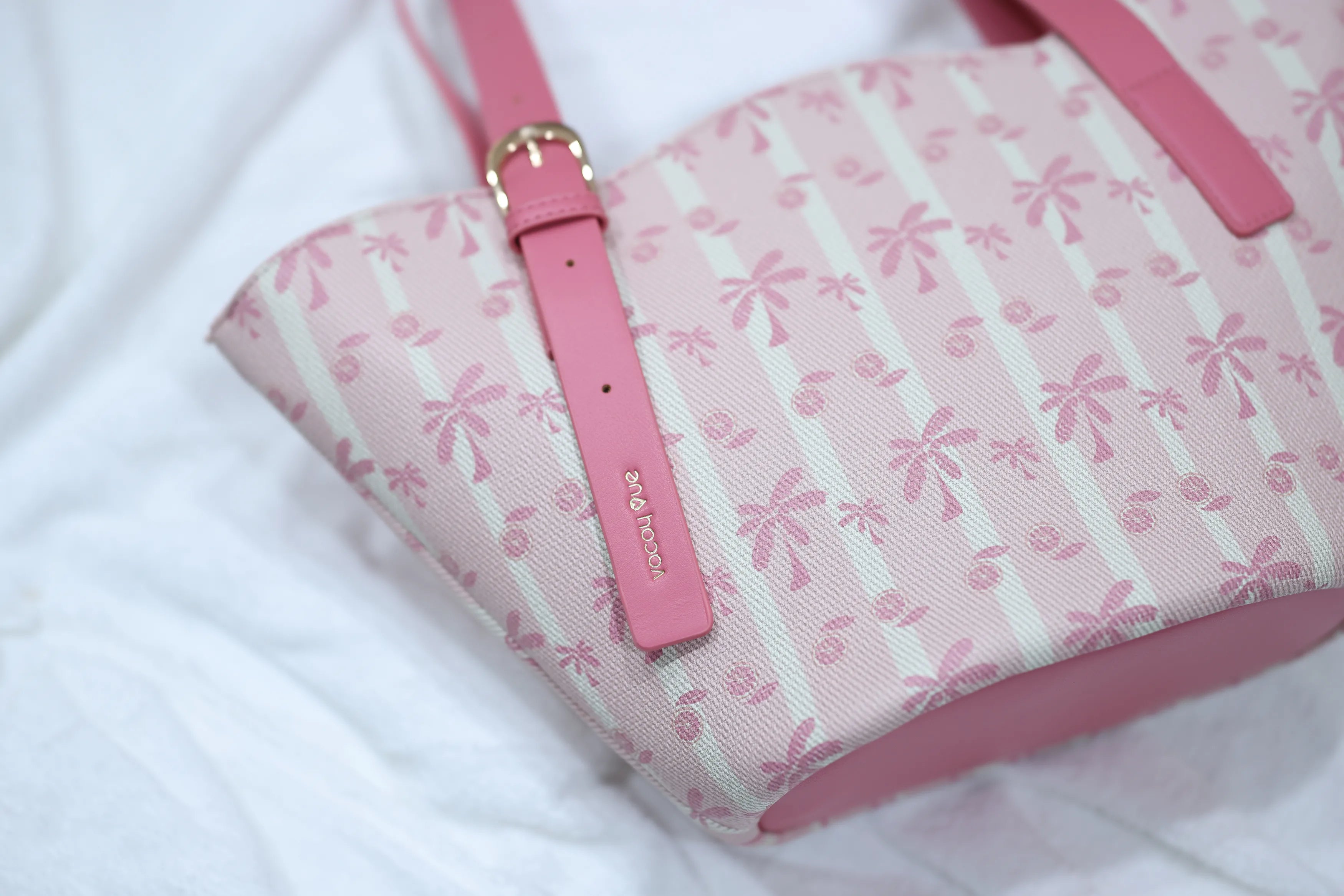 TROPICAL BLUSH - Light Pink Satchel
